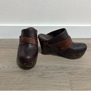 UGG Brown Leather Mules